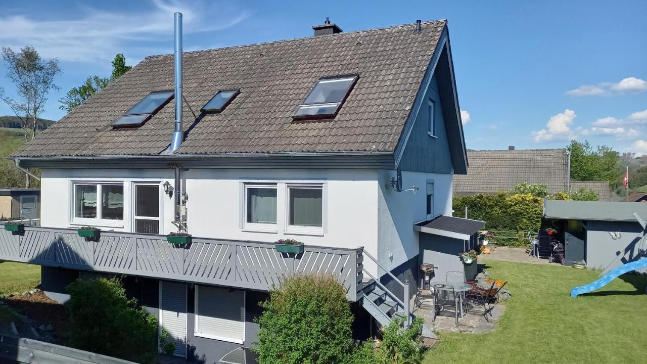 Ferienwohnung Haus Schmitt Winterberg Luaran gambar